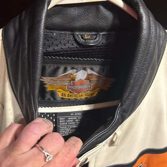 His and Her matching leather Harley Davidson Jackets - Picture 6 of 7